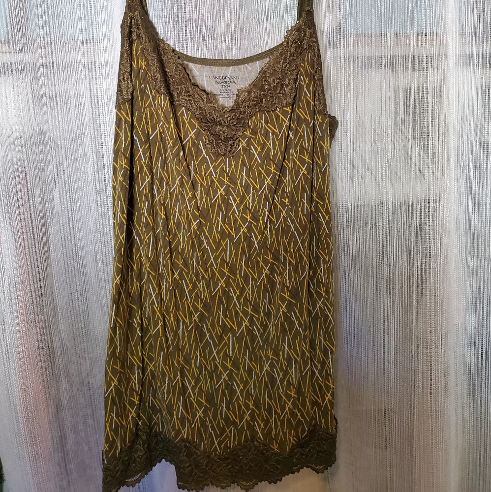 Lane Bryant, 22/24, green lace cami